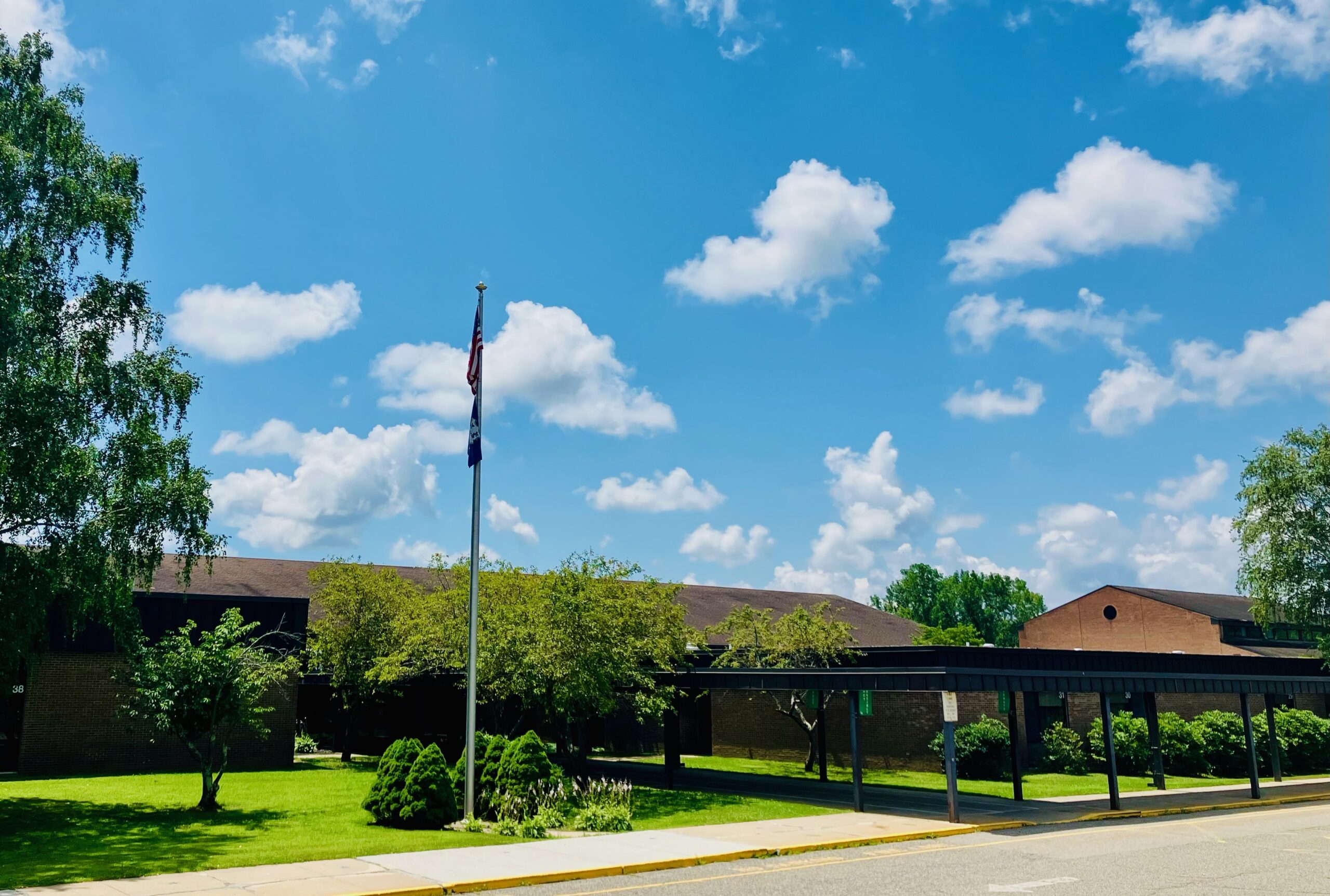 NES Front of School